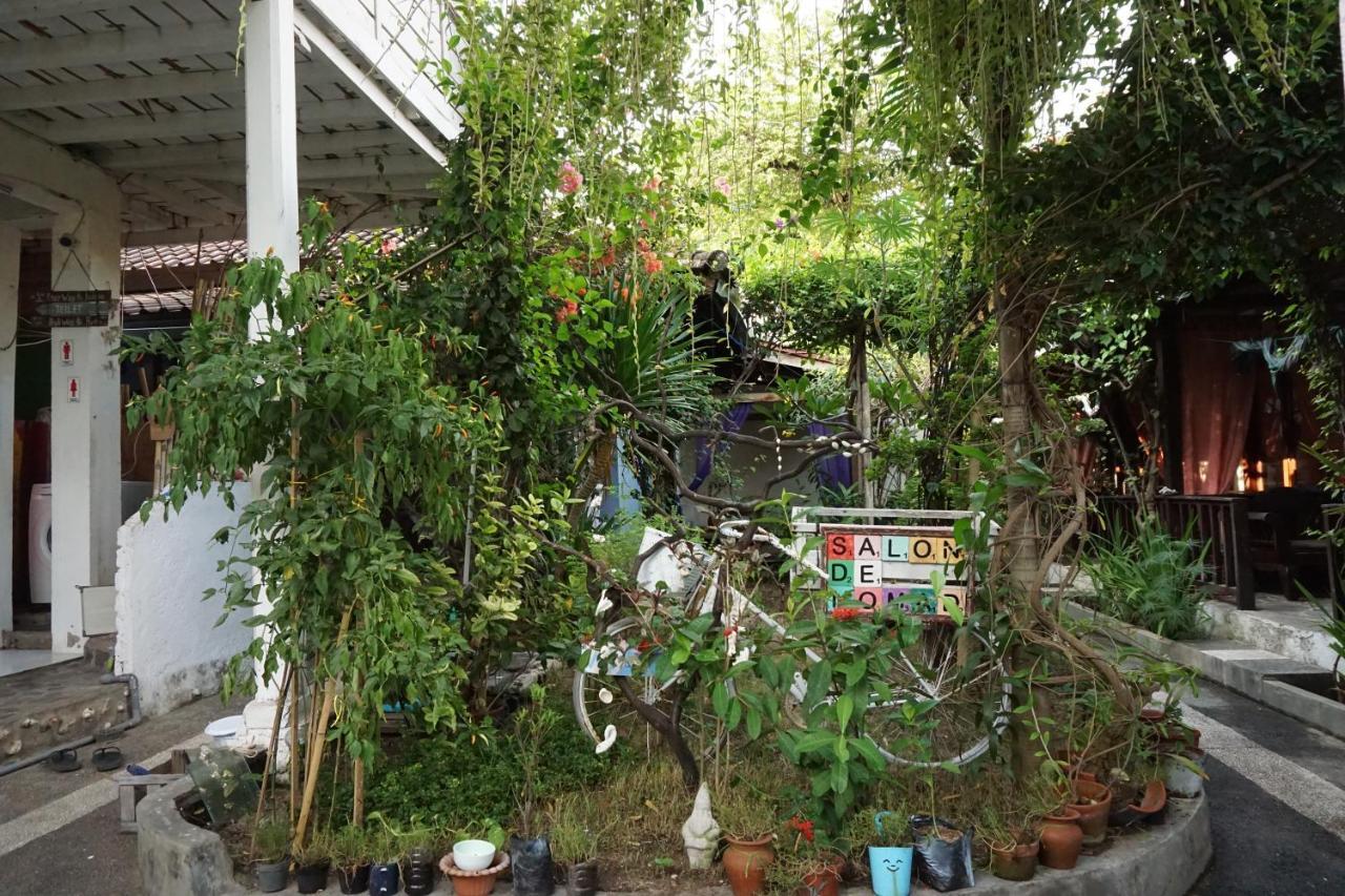 Salon De Nomad Gili T. Bed and Breakfast Τζίλι Τραγουανγκάν Εξωτερικό φωτογραφία