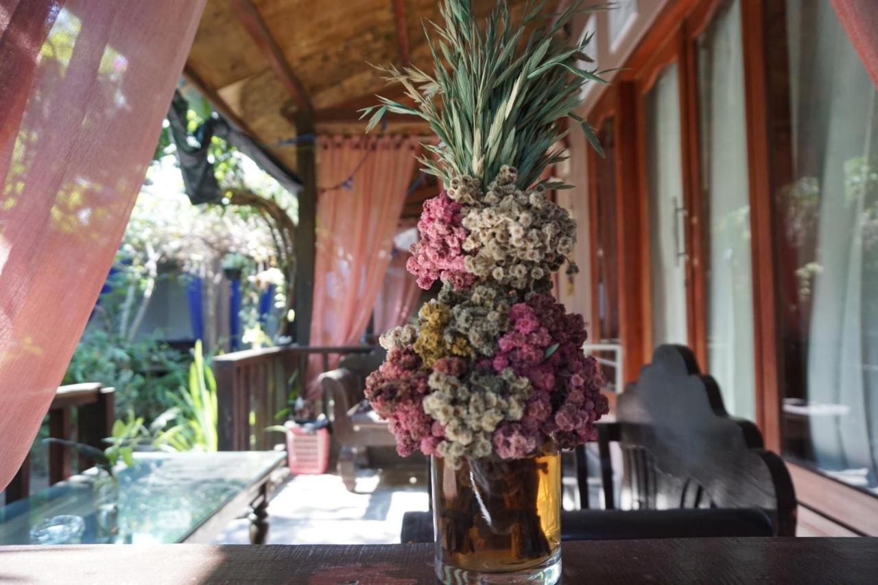 Salon De Nomad Gili T. Bed and Breakfast Τζίλι Τραγουανγκάν Εξωτερικό φωτογραφία