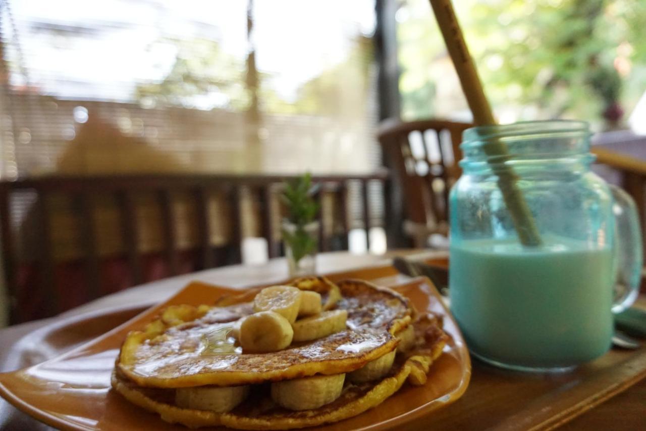 Salon De Nomad Gili T. Bed and Breakfast Τζίλι Τραγουανγκάν Εξωτερικό φωτογραφία