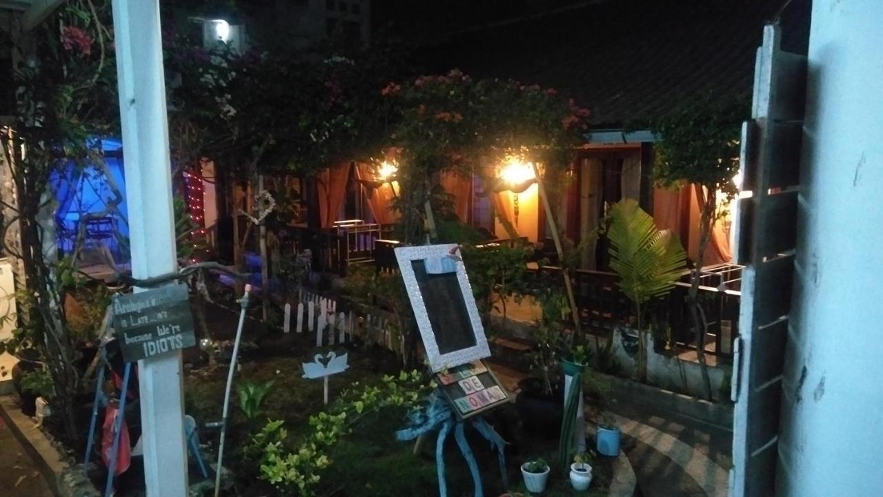Salon De Nomad Gili T. Bed and Breakfast Τζίλι Τραγουανγκάν Εξωτερικό φωτογραφία
